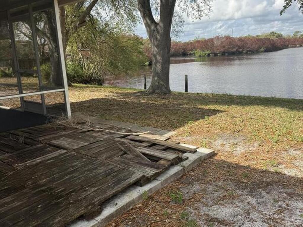 1525 Tarpon Street, Merritt Island, FL 32952