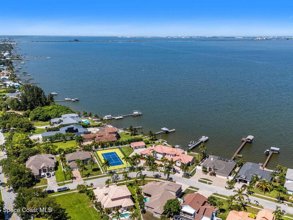 1840 Harbor Point Drive, Merritt Island, FL 32952