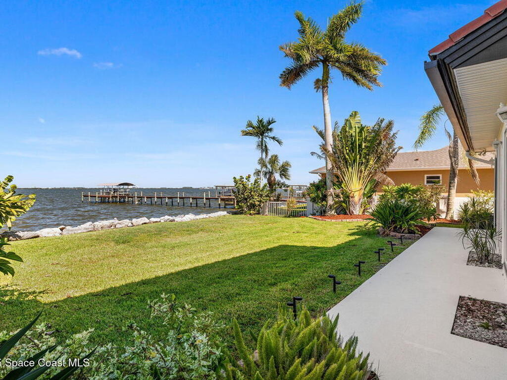 1840 Harbor Point Drive, Merritt Island, FL 32952