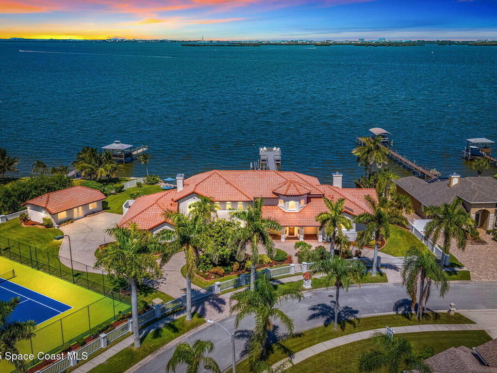 1840 Harbor Point Drive, Merritt Island, FL 32952