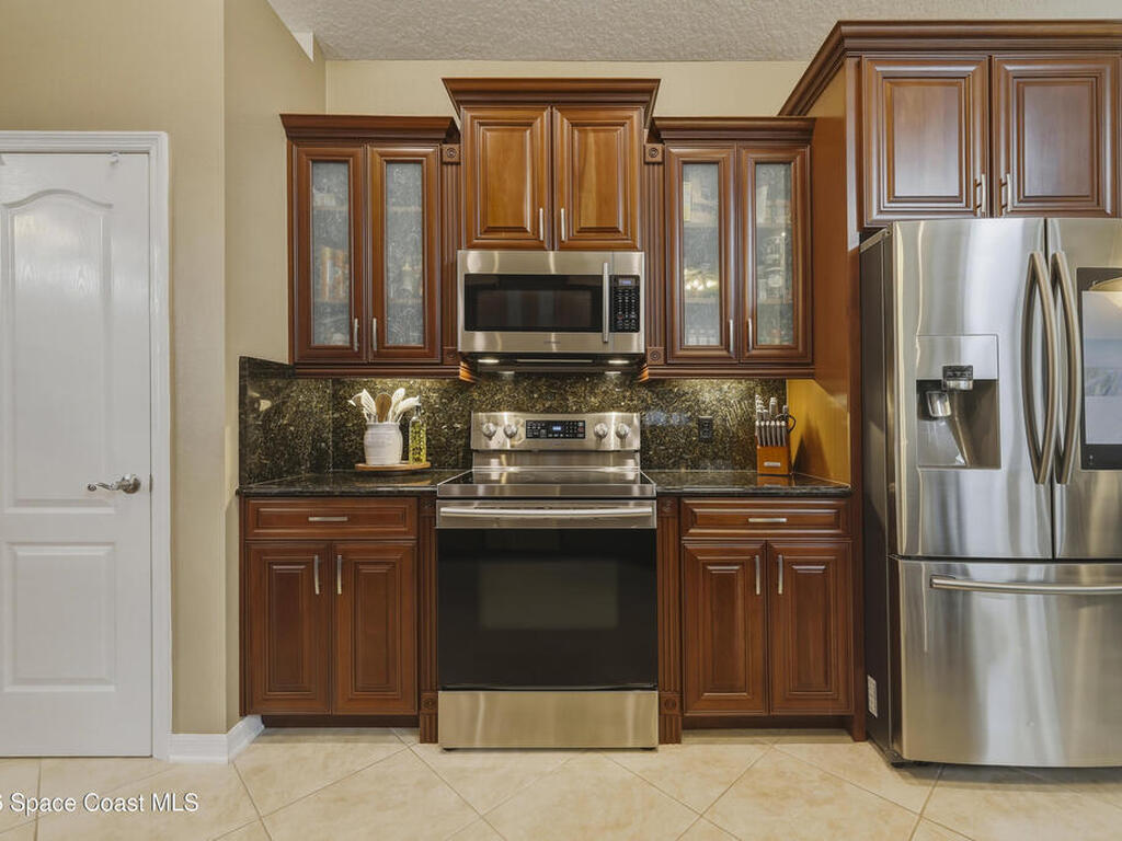 427 Heathrow Circle, Rockledge, FL 32955