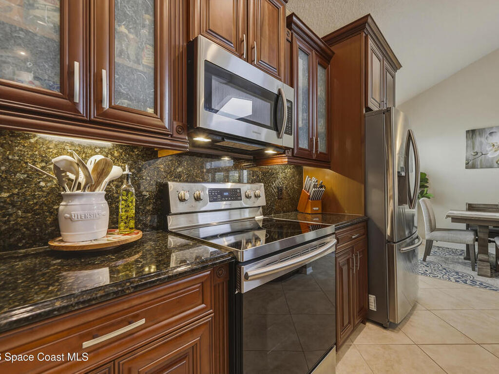 427 Heathrow Circle, Rockledge, FL 32955