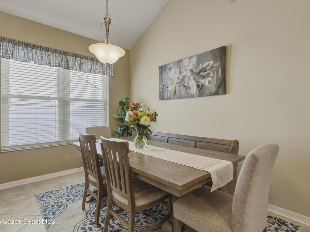 427 Heathrow Circle, Rockledge, FL 32955