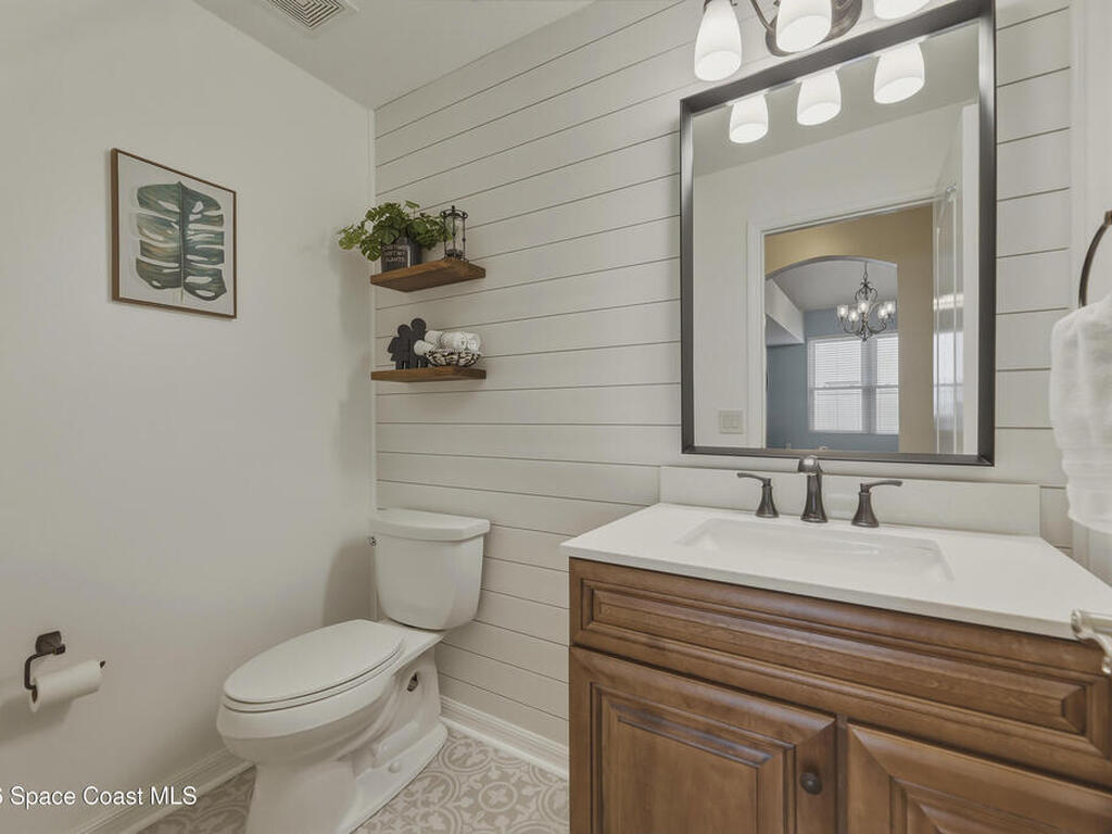 427 Heathrow Circle, Rockledge, FL 32955