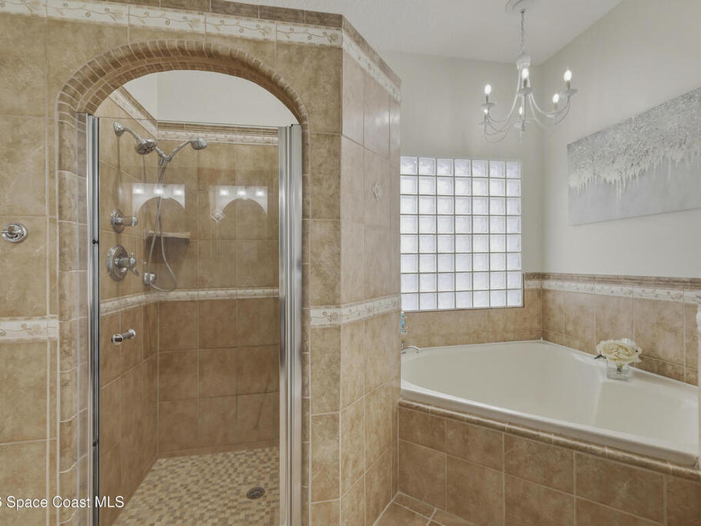 427 Heathrow Circle, Rockledge, FL 32955