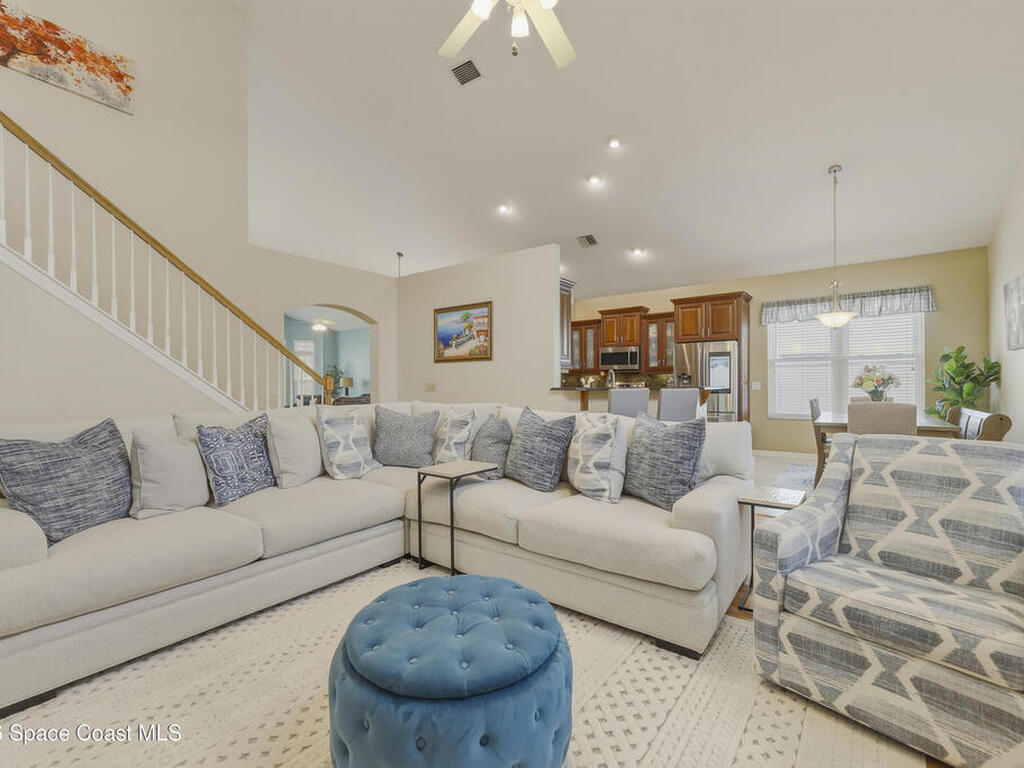 427 Heathrow Circle, Rockledge, FL 32955