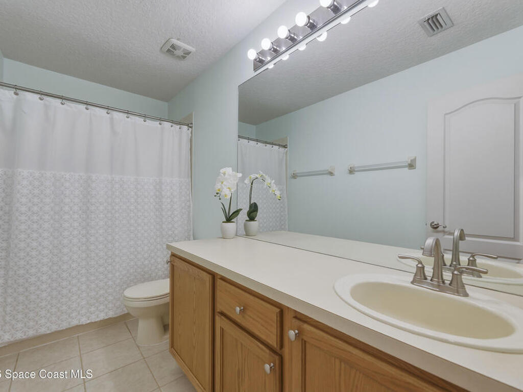 427 Heathrow Circle, Rockledge, FL 32955