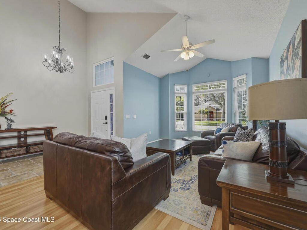 427 Heathrow Circle, Rockledge, FL 32955