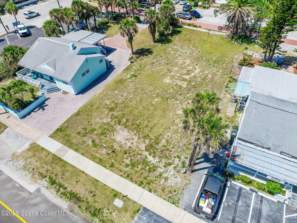 118 N Atlantic Avenue, Cocoa Beach, FL 32931