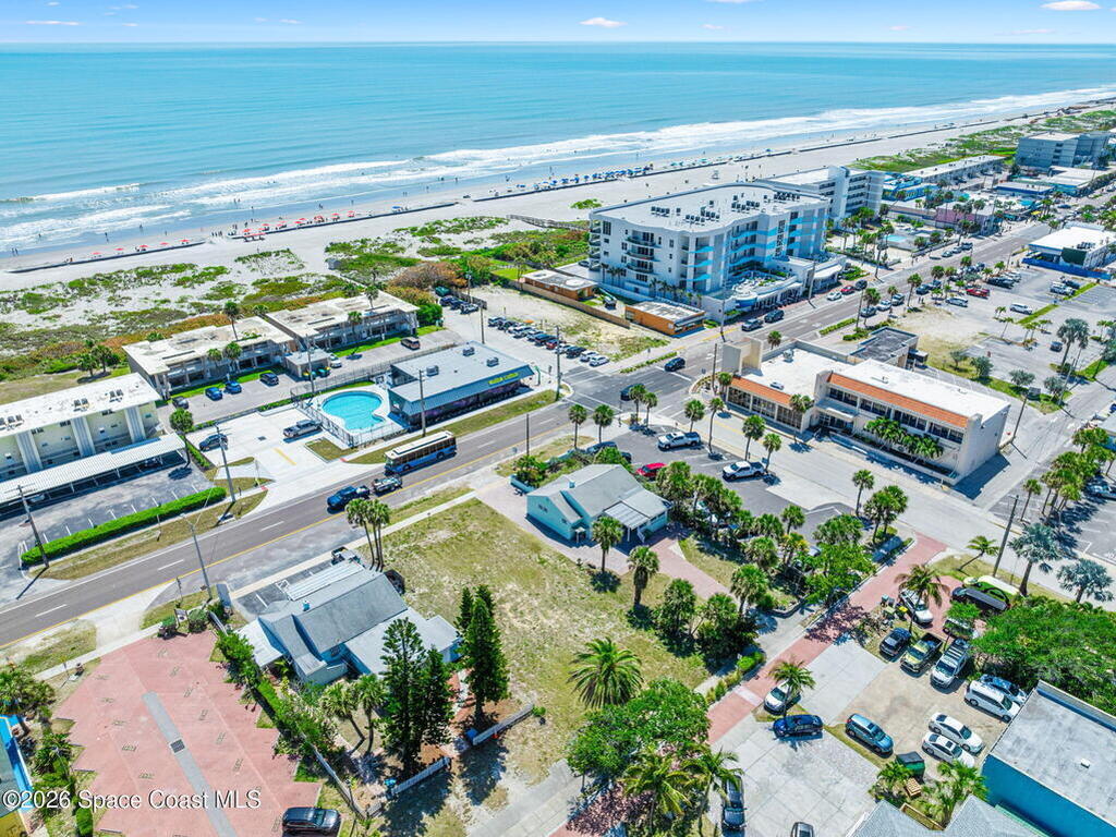 118 N Atlantic Avenue, Cocoa Beach, FL 32931