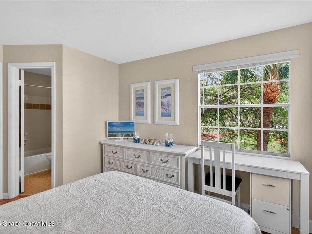 650 Island Club Court, Indialantic, FL 32903