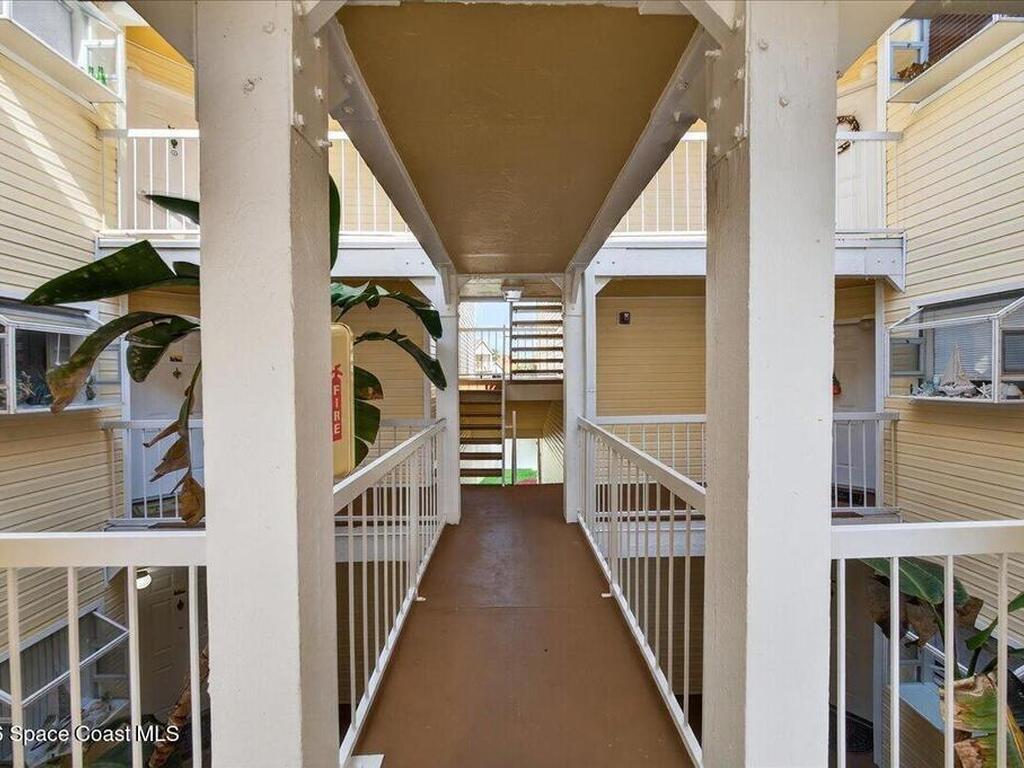 650 Island Club Court, Indialantic, FL 32903