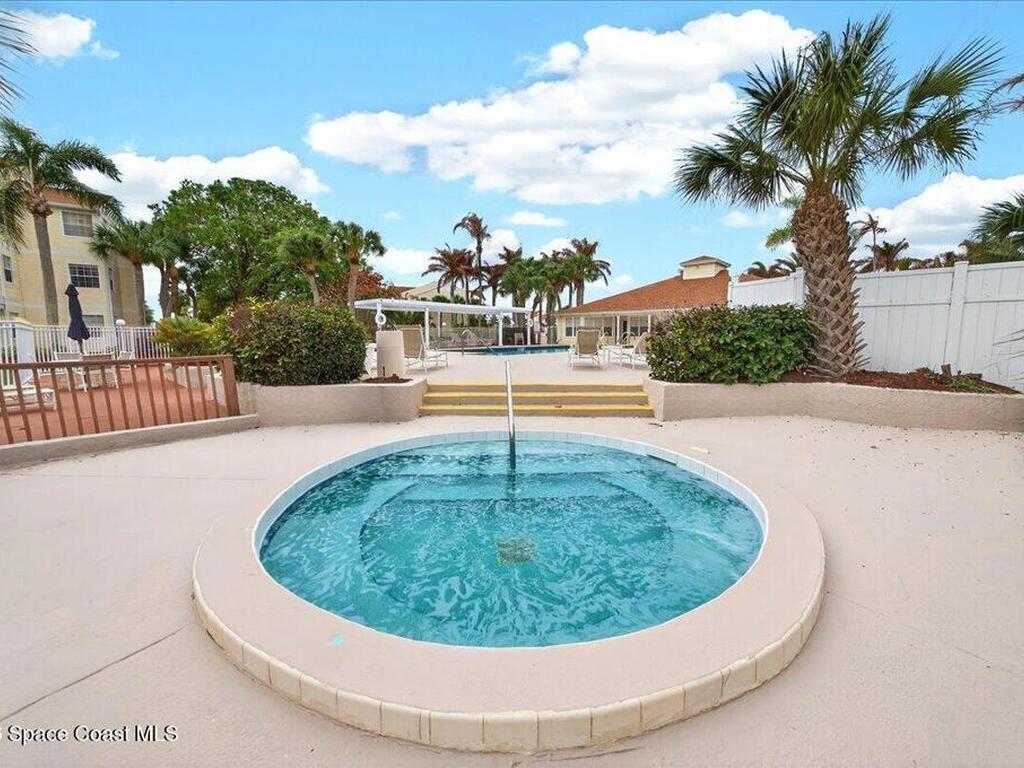 650 Island Club Court, Indialantic, FL 32903
