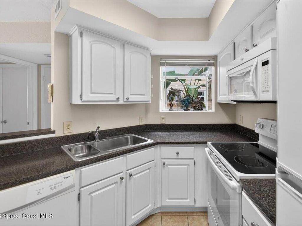 650 Island Club Court, Indialantic, FL 32903