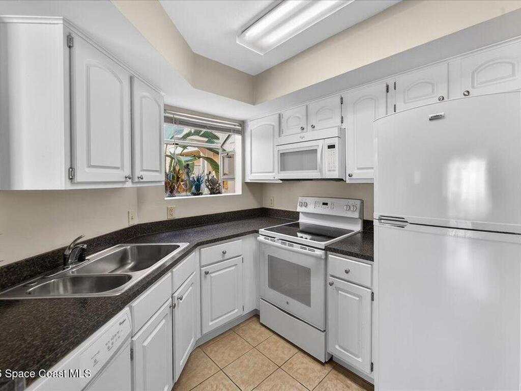 650 Island Club Court, Indialantic, FL 32903