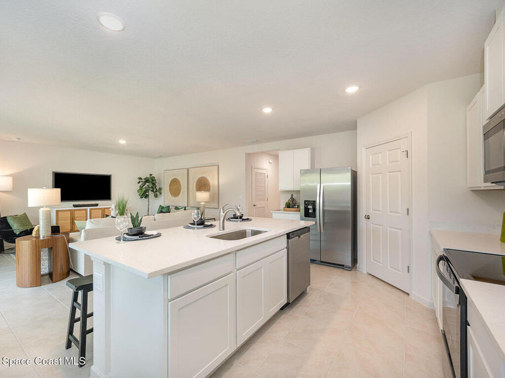 2771 Indian River Parkway, Mims, FL 32754