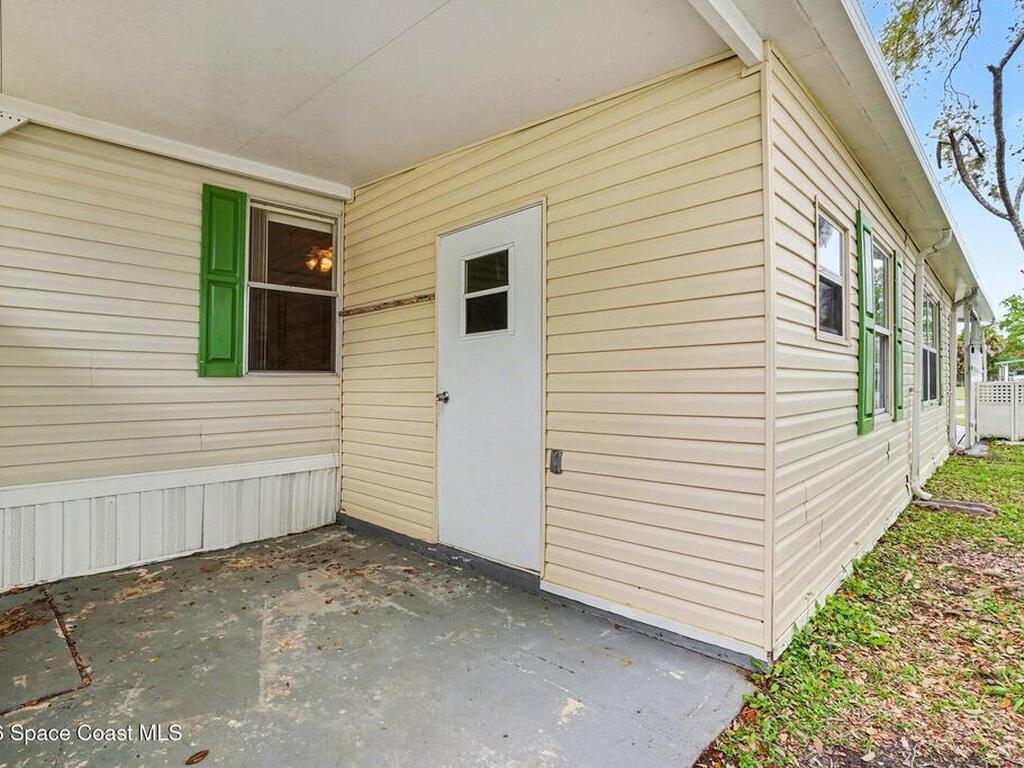 686 Sunrise Court, Palm Bay, FL 32907