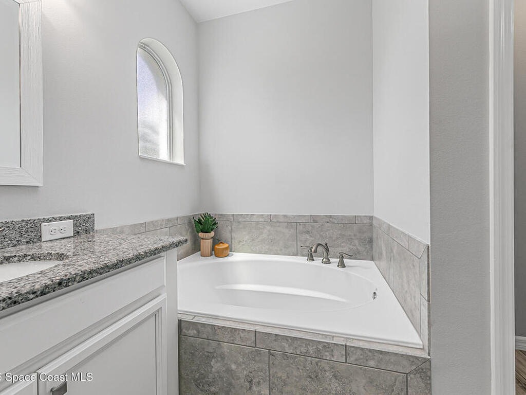 7544 Loren Cove Drive, Melbourne, FL 32940