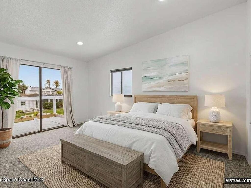 725 Puesta Del Sol Plaza, Indialantic, FL 32903