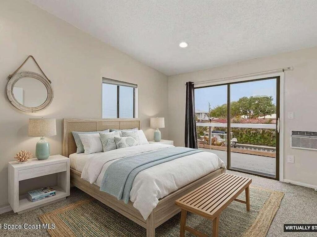 725 Puesta Del Sol Plaza, Indialantic, FL 32903