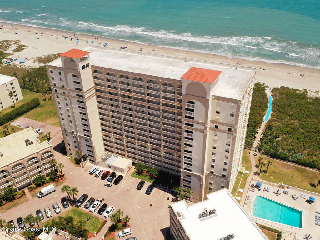 830 N Atlantic Avenue, Cocoa Beach, FL 32931