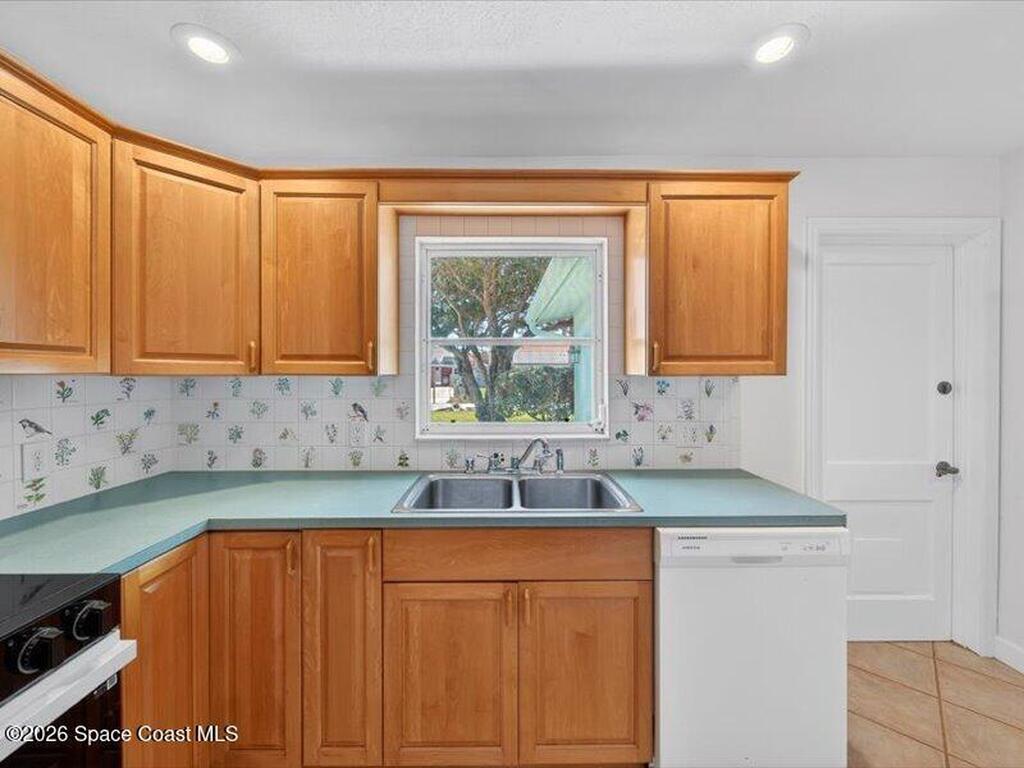 430 Coconut Drive, Indialantic, FL 32903