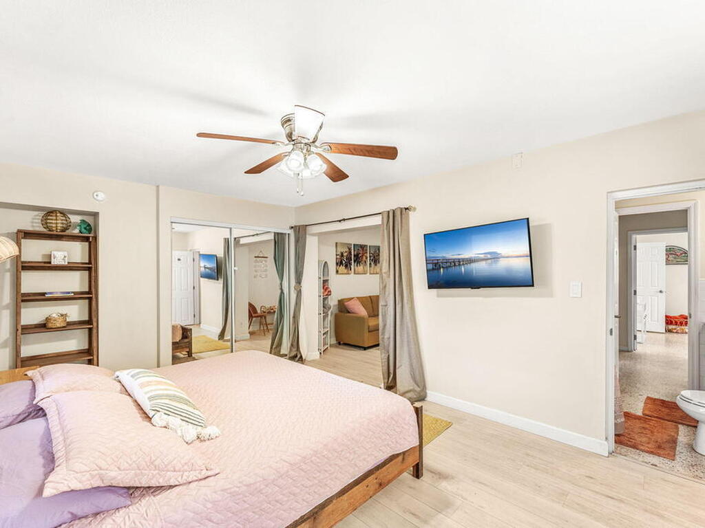 214 S Orlando Avenue, Cocoa Beach, FL 32931