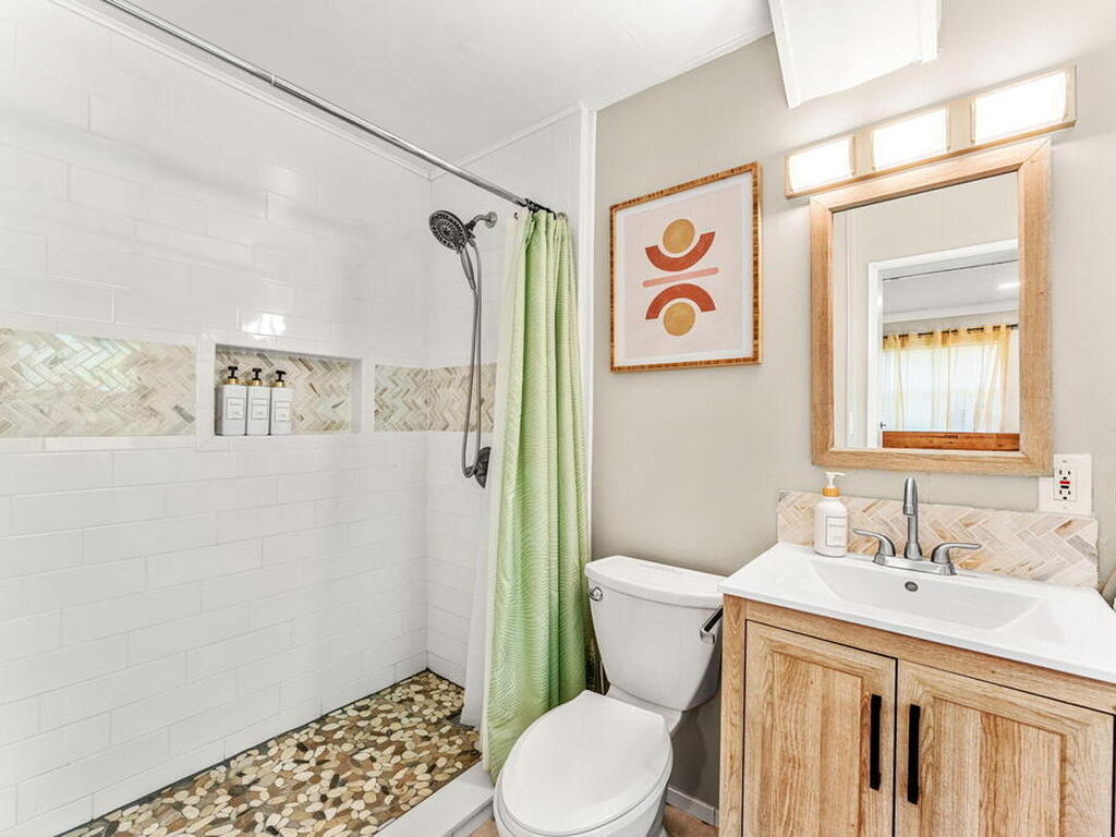 214 S Orlando Avenue, Cocoa Beach, FL 32931