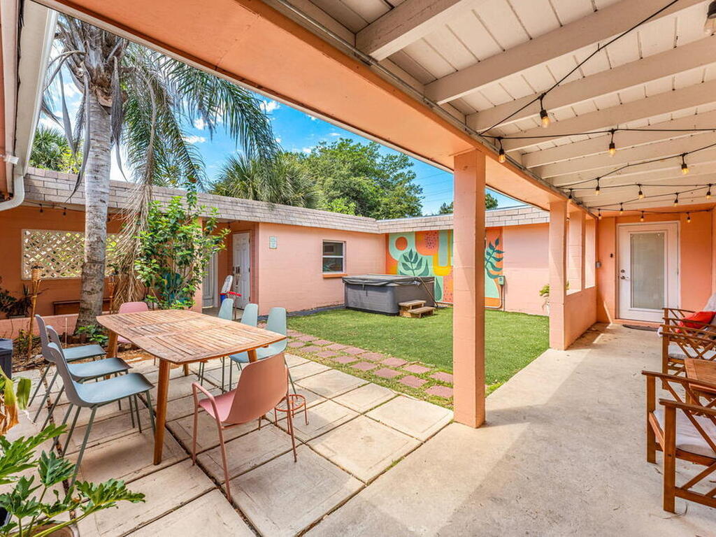 214 S Orlando Avenue, Cocoa Beach, FL 32931