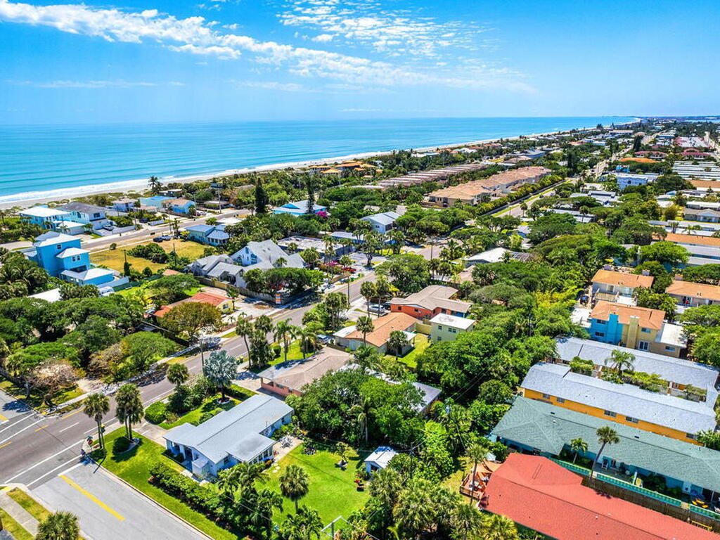 214 S Orlando Avenue, Cocoa Beach, FL 32931