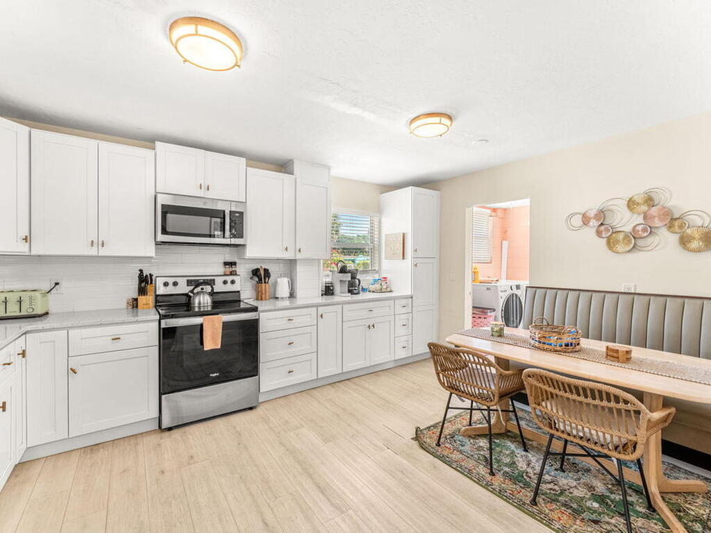 214 S Orlando Avenue, Cocoa Beach, FL 32931