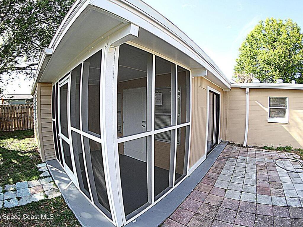515 Palm Avenue, Merritt Island, FL 32952