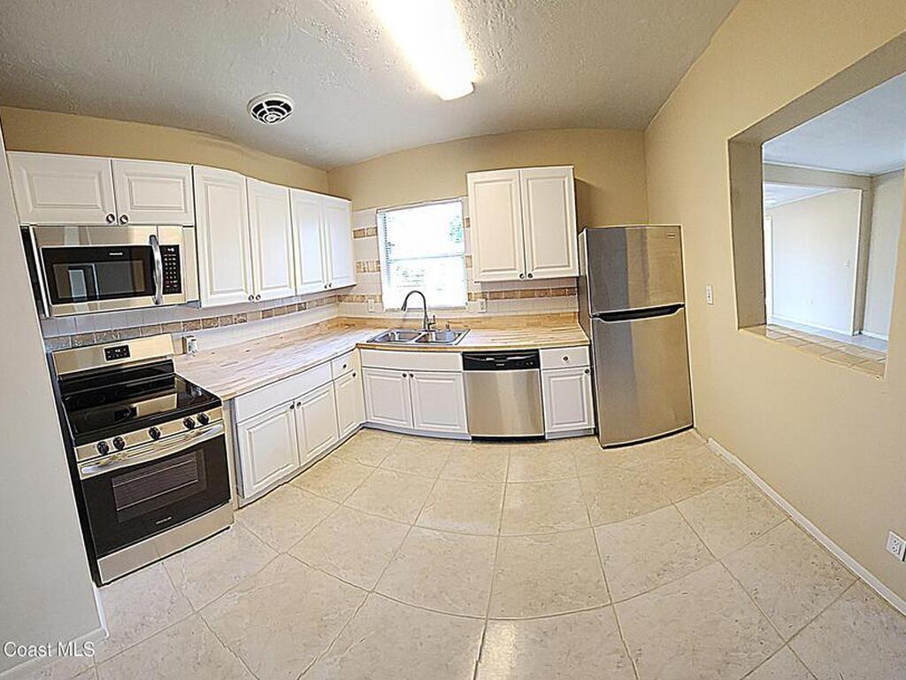 515 Palm Avenue, Merritt Island, FL 32952