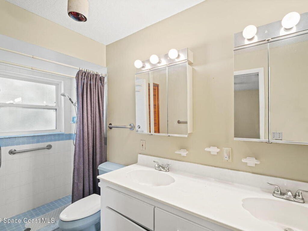 185 Moore Avenue, Merritt Island, FL 32952
