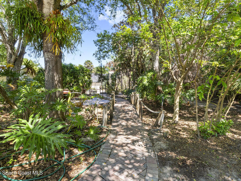 6235 4th Street, Vero Beach, FL 32968