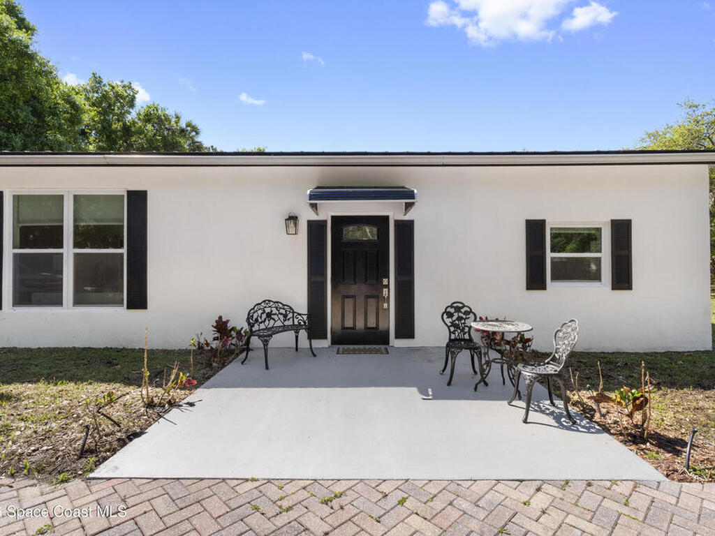 6235 4th Street, Vero Beach, FL 32968
