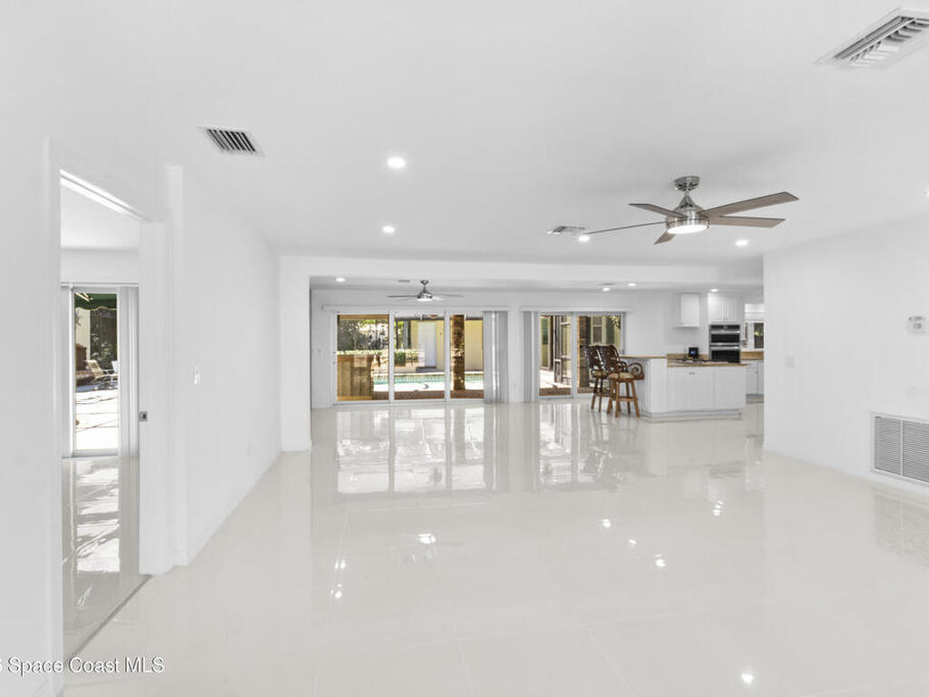6235 4th Street, Vero Beach, FL 32968