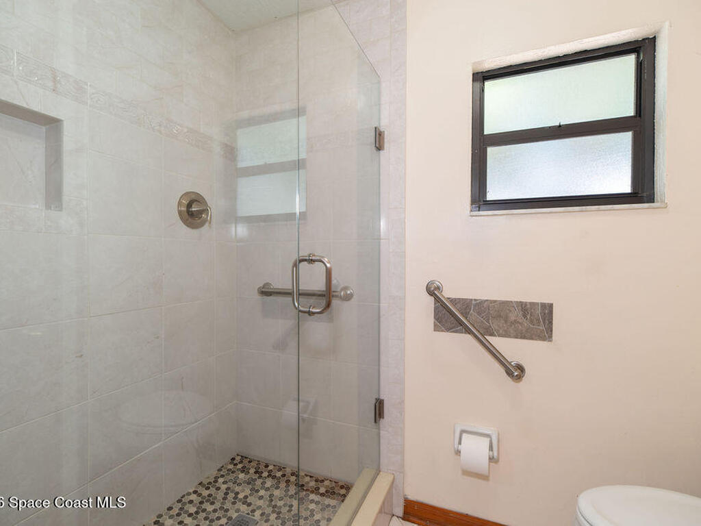 5290 Pina Vista Drive, Melbourne, FL 32934