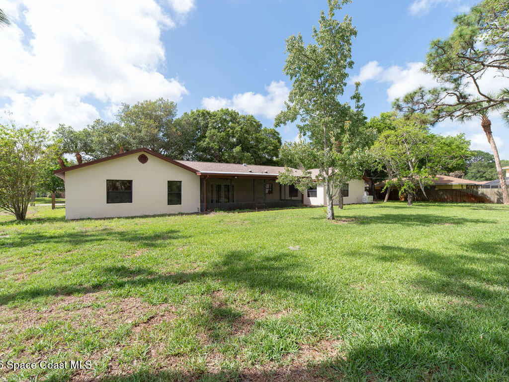 5290 Pina Vista Drive, Melbourne, FL 32934