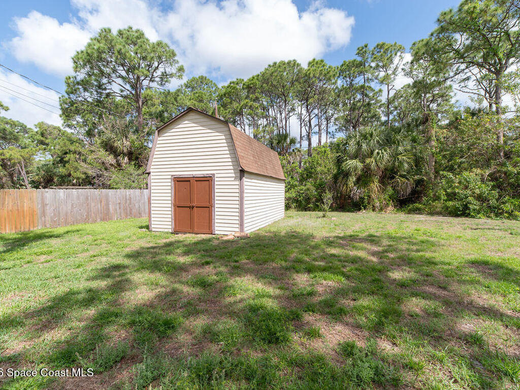 5290 Pina Vista Drive, Melbourne, FL 32934