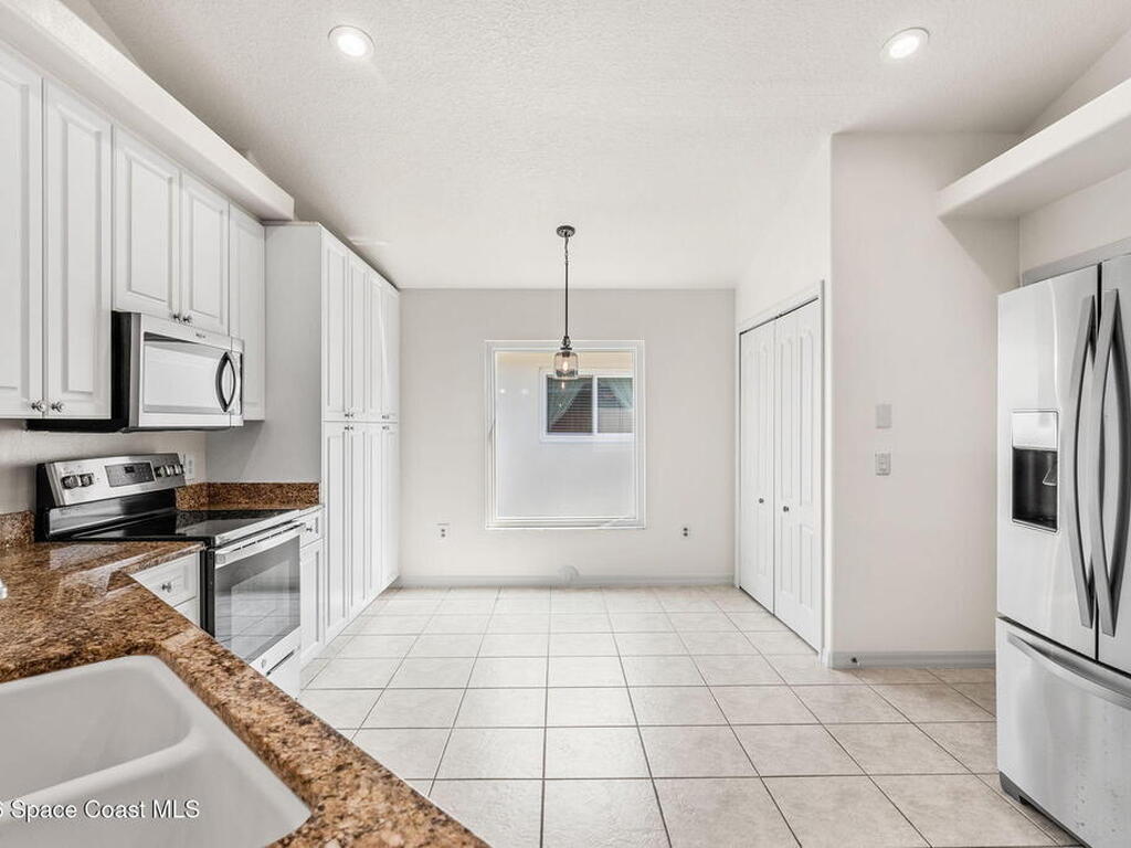 6915 Renshaw Drive, Melbourne, FL 32940