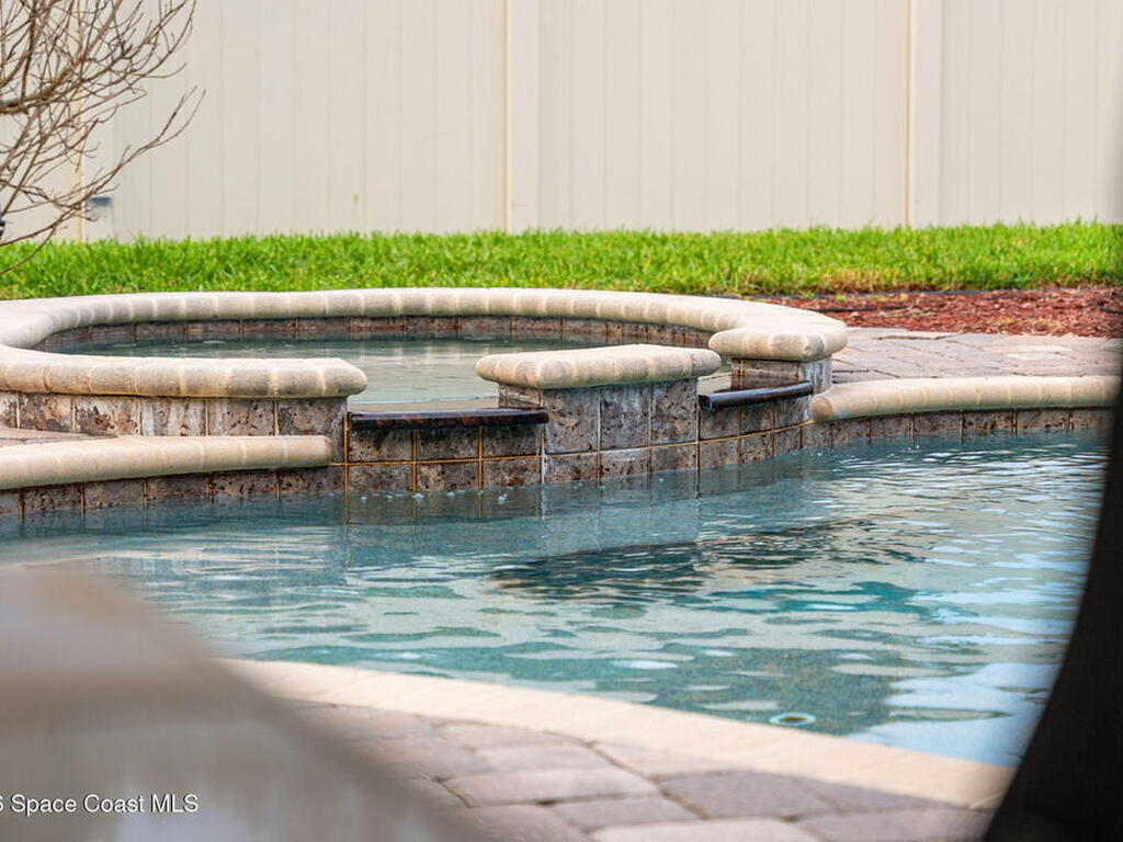 1390 Talon Way, Melbourne, FL 32934