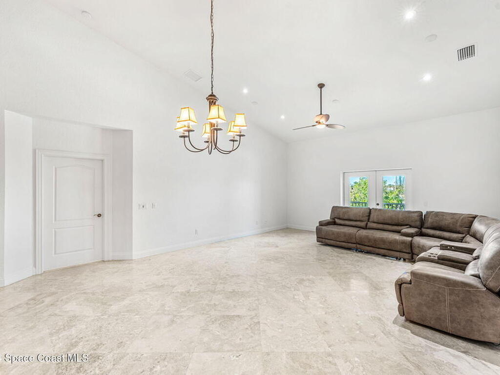 129 Lancha Circle, Satellite Beach, FL 32937