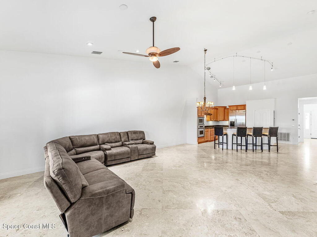 129 Lancha Circle, Satellite Beach, FL 32937