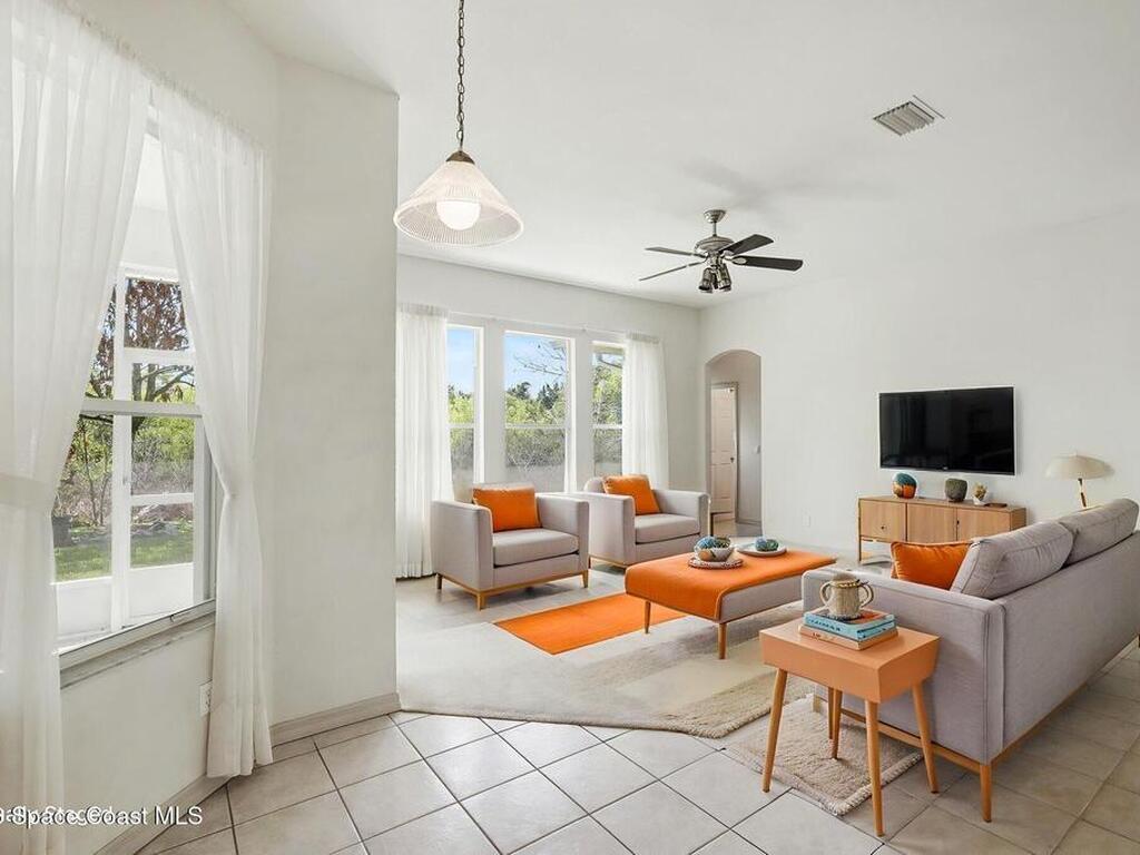 5761 Newbury Circle, Melbourne, FL 32940