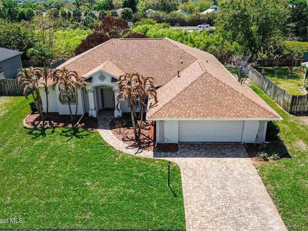5761 Newbury Circle, Melbourne, FL 32940