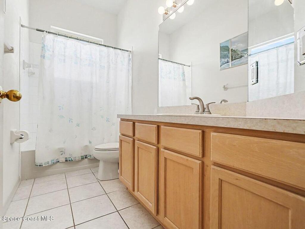 5761 Newbury Circle, Melbourne, FL 32940