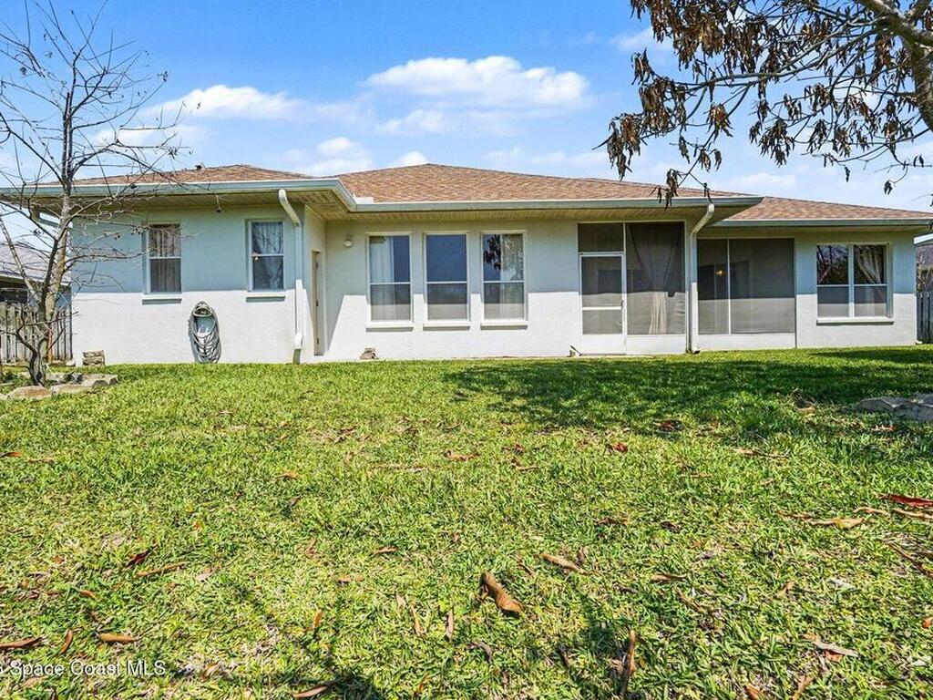 5761 Newbury Circle, Melbourne, FL 32940