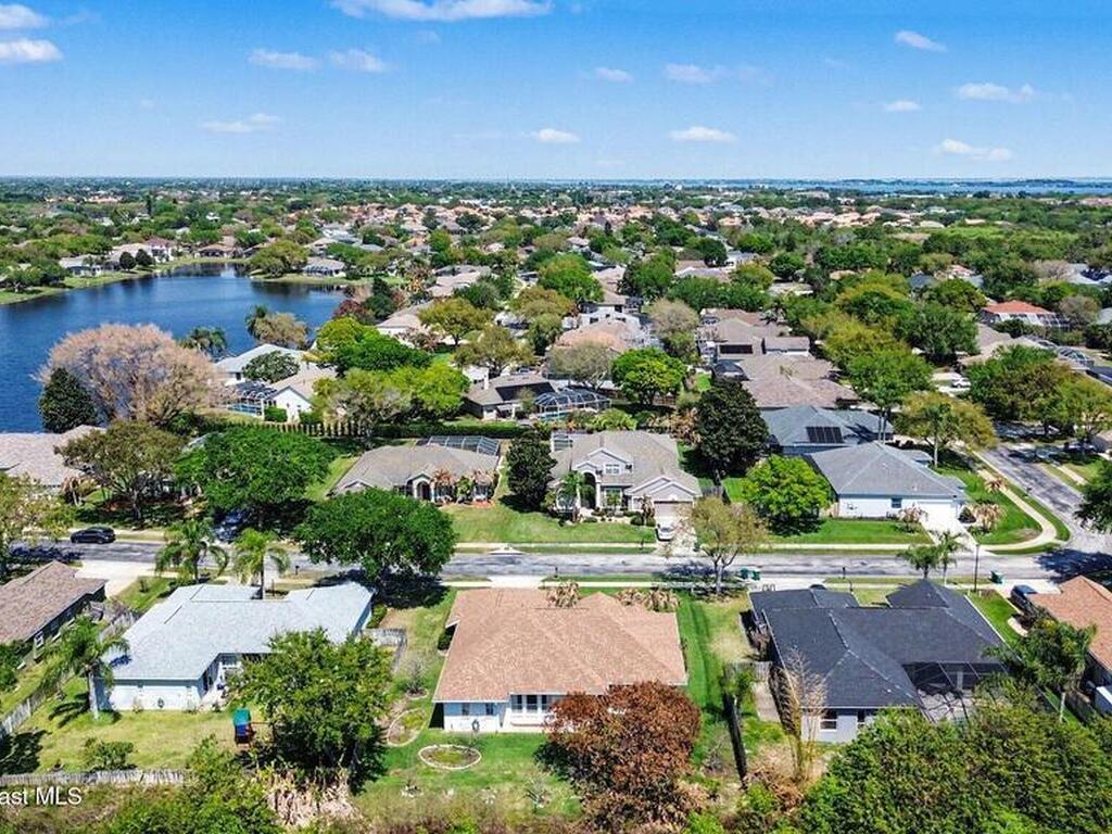 5761 Newbury Circle, Melbourne, FL 32940
