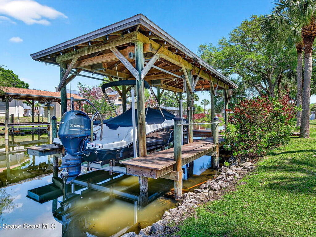 520 Apache Trail, Merritt Island, FL 32953